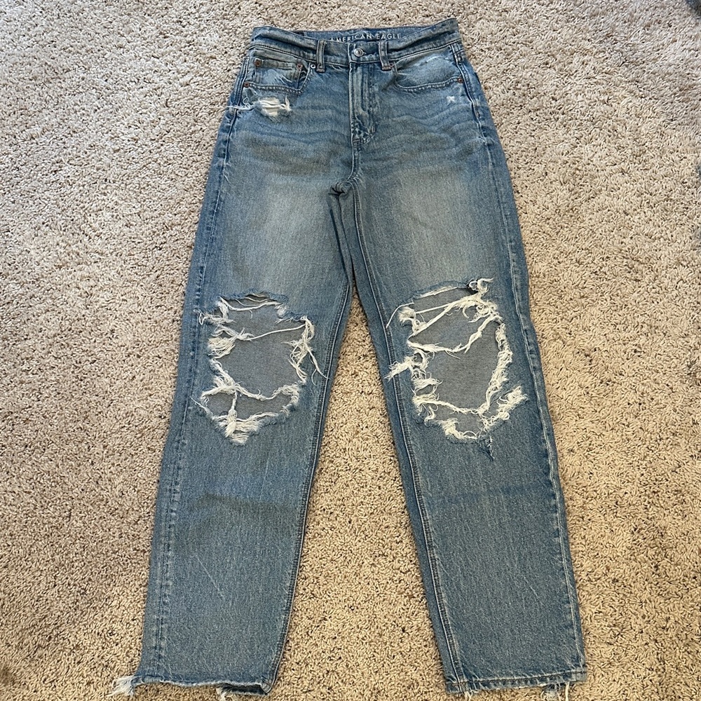 American Eagle Outfitters Ripped Blue Straight Leg Jeans 2 regular